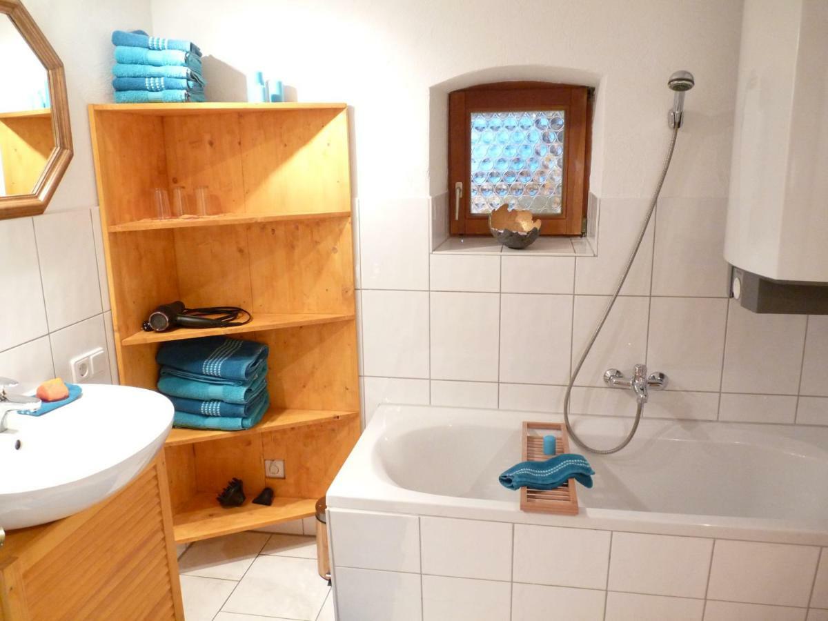 Ferienwohnung Der Familie Budzisch Синшайм Екстериор снимка