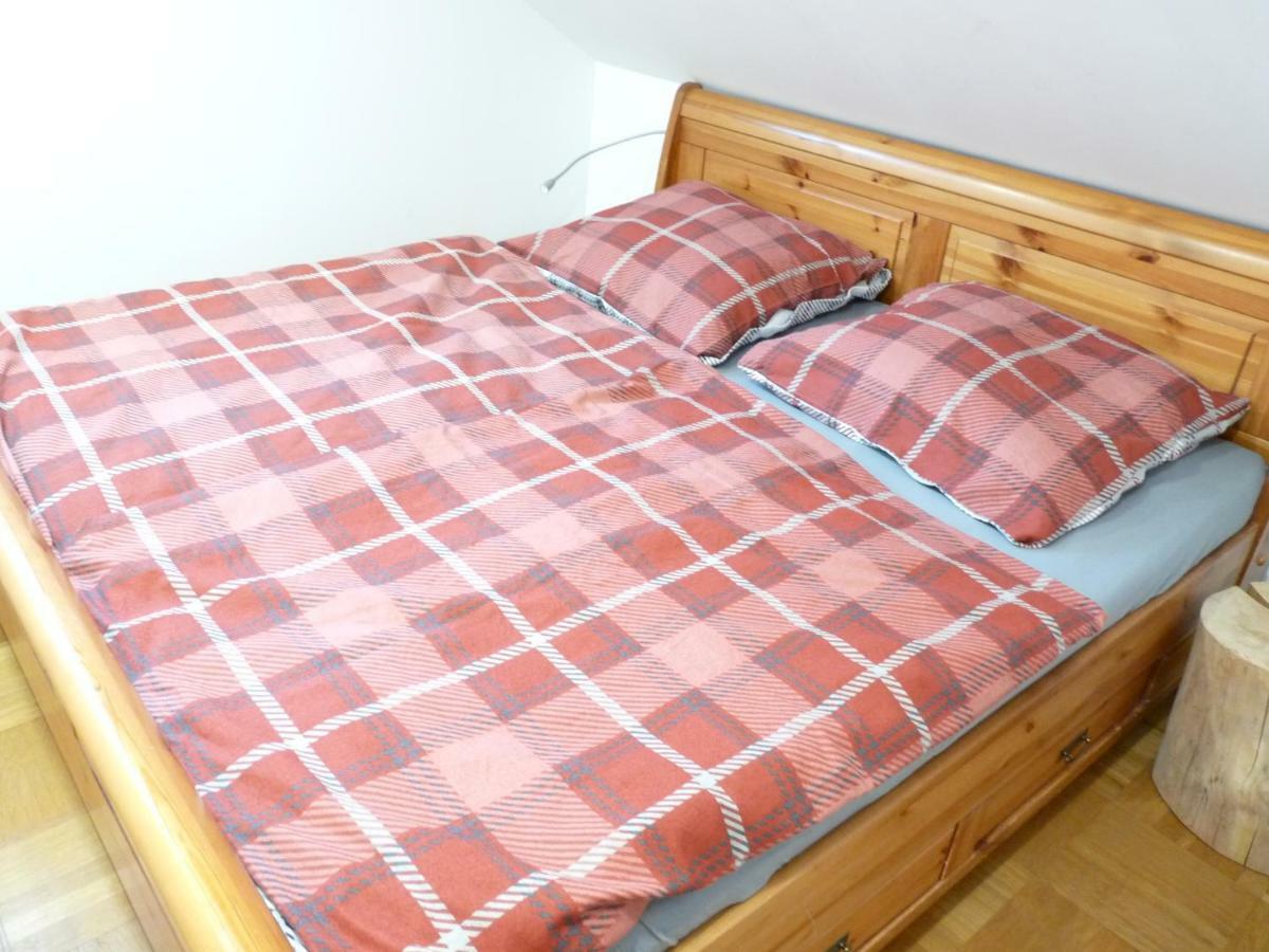 Ferienwohnung Der Familie Budzisch Синшайм Екстериор снимка